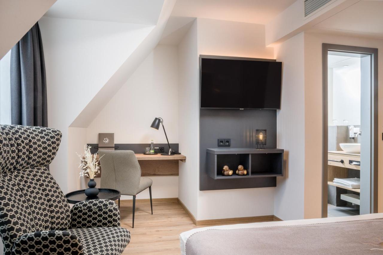 Landhotel Sonne Neuendettelsau エクステリア 写真