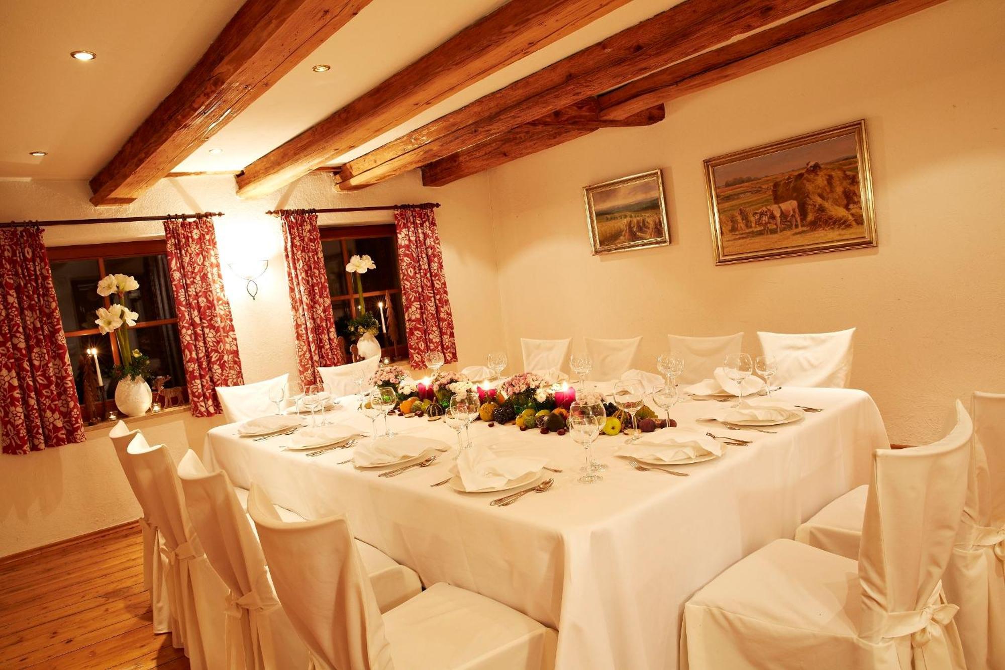 Landhotel Sonne Neuendettelsau エクステリア 写真