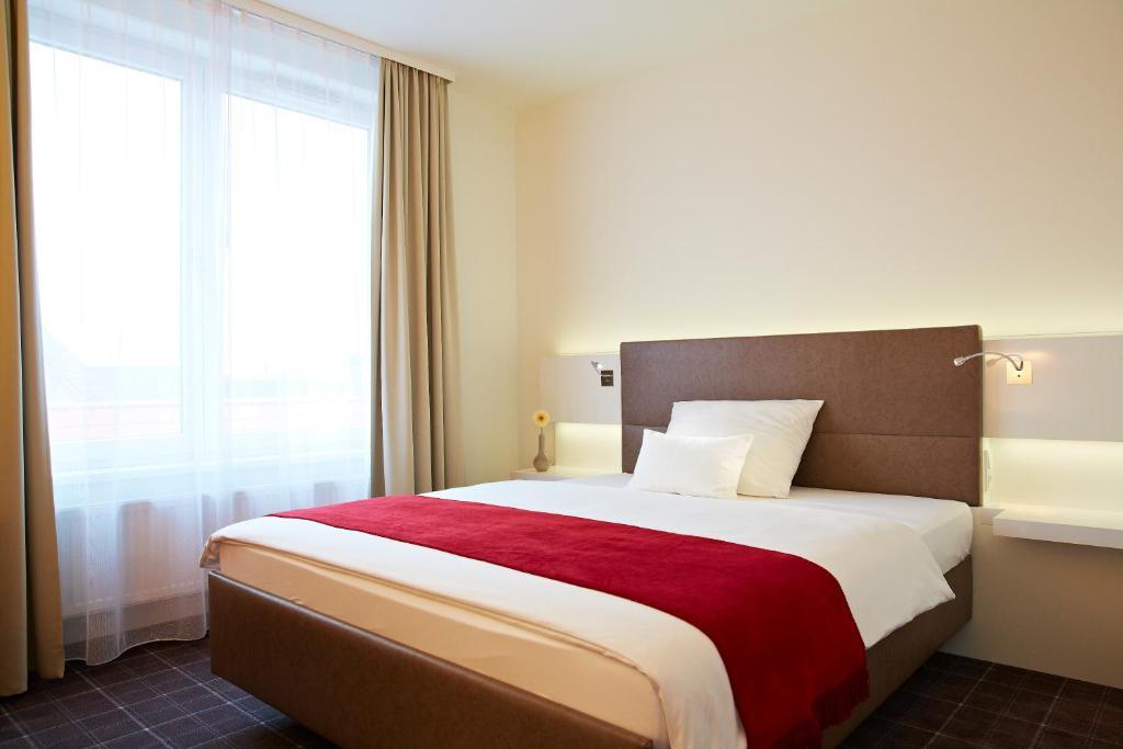 Landhotel Sonne Neuendettelsau 部屋 写真