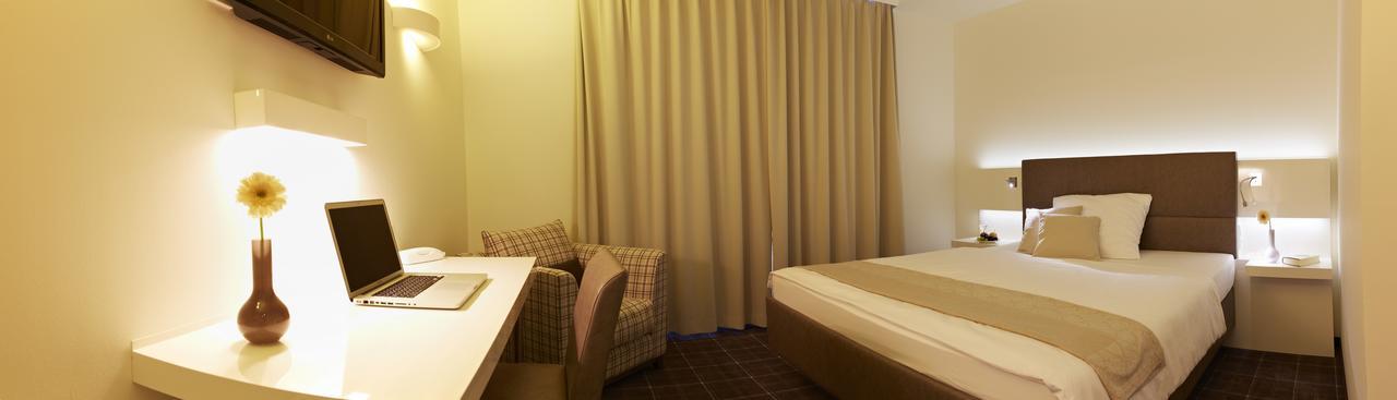Landhotel Sonne Neuendettelsau エクステリア 写真